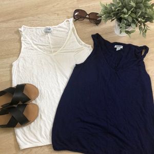 Bundle of Old Navy twist shoulder tank tops